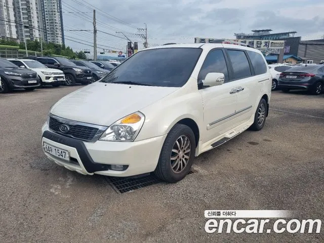 Kia Carnival — экстерьер