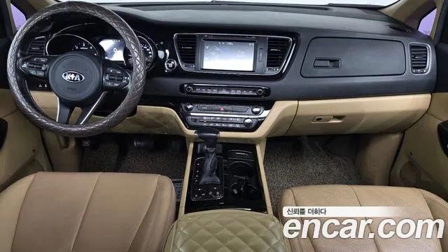 Kia Carnival — интерьер