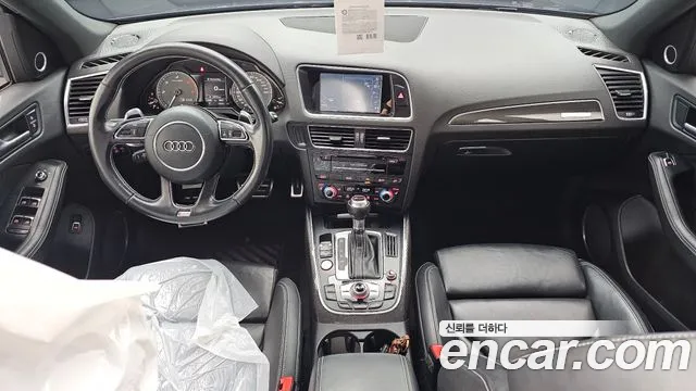 Audi SQ5 — интерьер