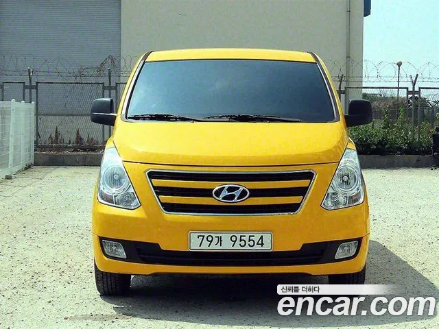 Hyundai Starex