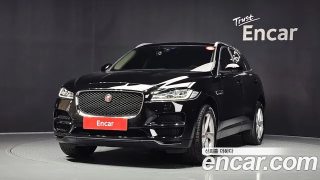Jaguar F-Pace