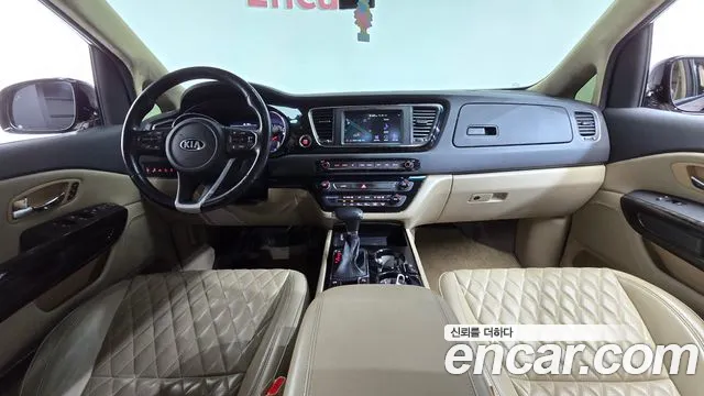 Kia Carnival — интерьер