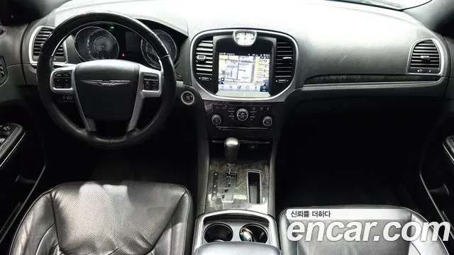 Chrysler 300C — интерьер
