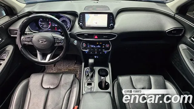 Hyundai Santa Fe — интерьер