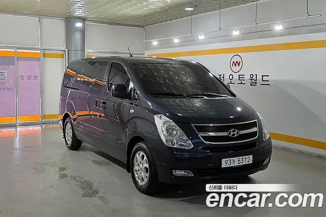 Hyundai Starex