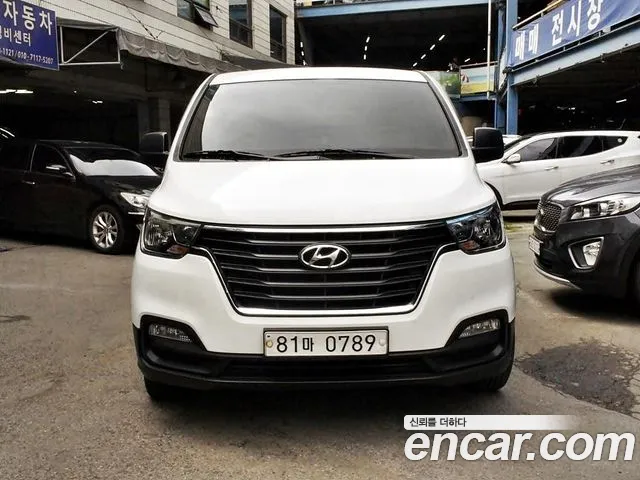 Hyundai Starex
