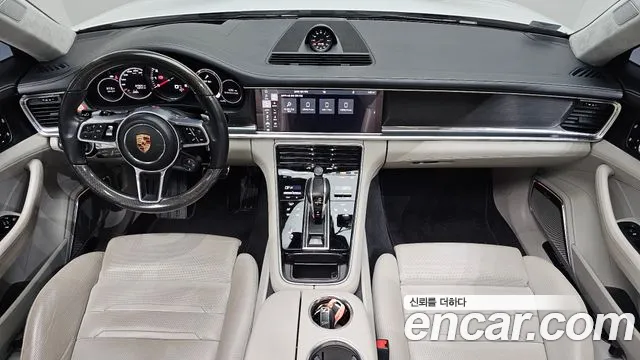 Porsche Panamera — интерьер