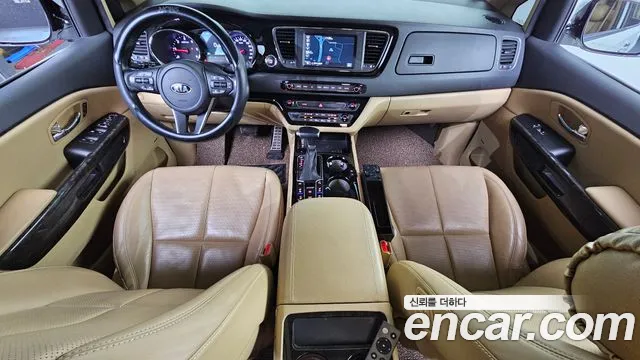 Kia Carnival — интерьер