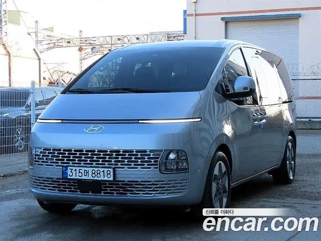Hyundai Staria