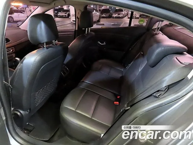 Renault Korea SM3 — интерьер