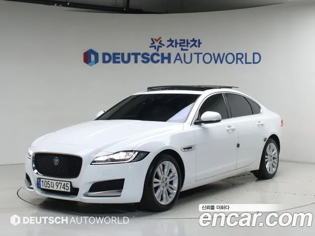 Jaguar XF