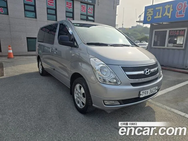 Hyundai Starex