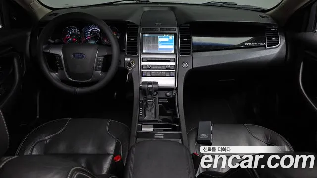 Ford Taurus — интерьер