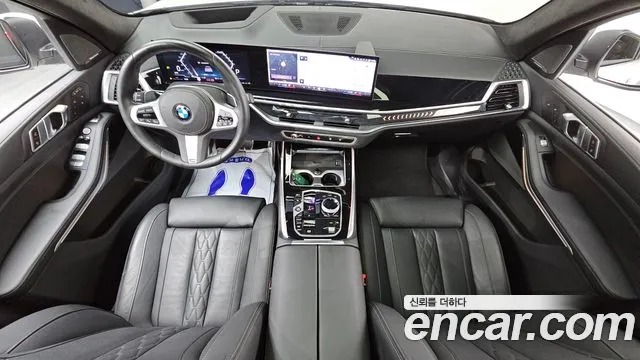 BMW X7 — интерьер