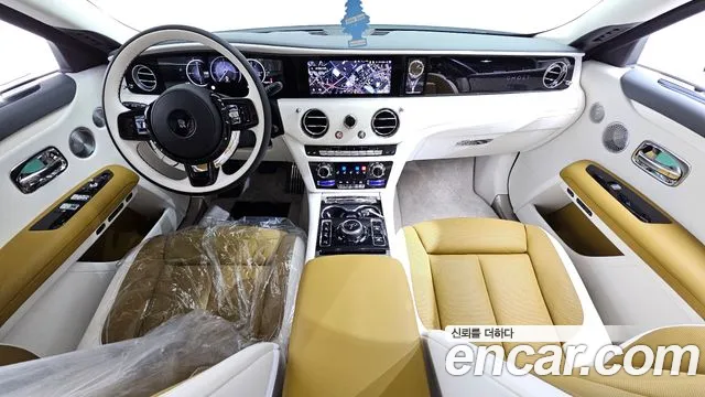 Rolls-Royce Ghost — интерьер
