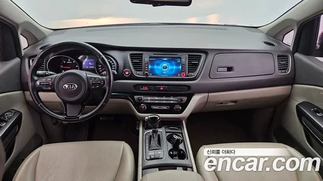 Kia Carnival — интерьер