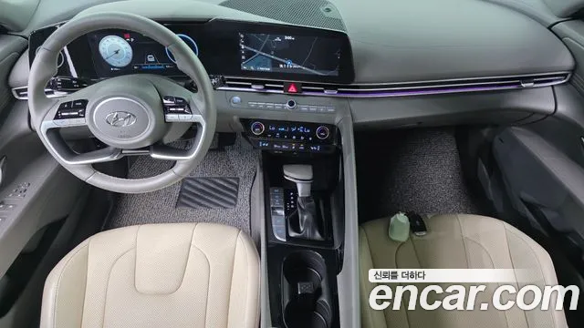 Hyundai Elantra — интерьер