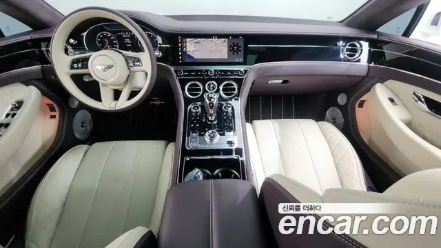 Bentley Continental — интерьер