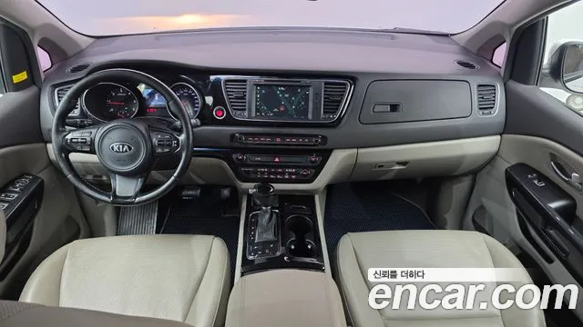 Kia Carnival — интерьер