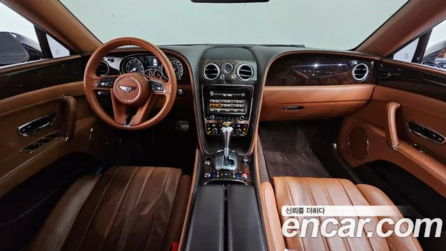 Bentley Flying Spur — интерьер