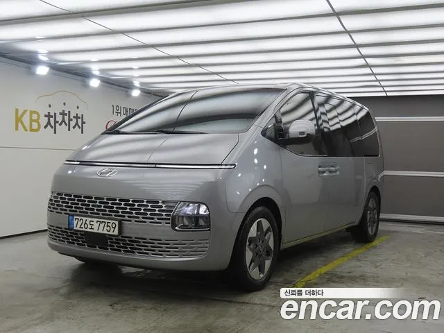 Hyundai Staria