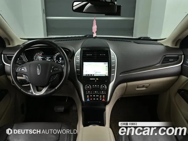Lincoln MKC — интерьер