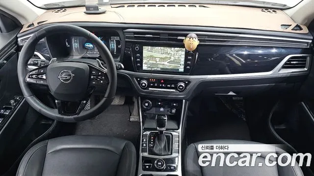 KG Mobility Korando — интерьер
