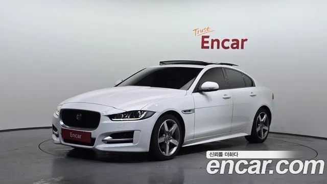 Jaguar XE