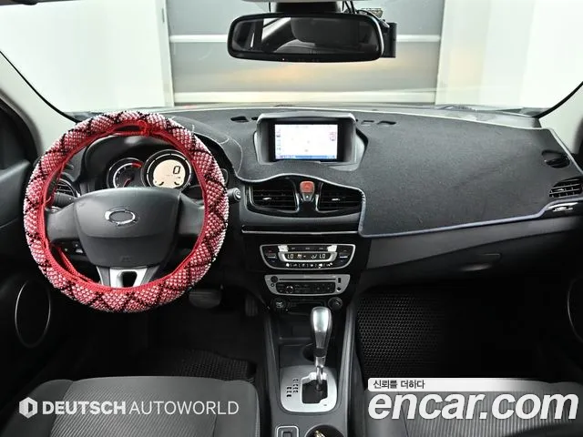 Renault Korea SM3 — интерьер