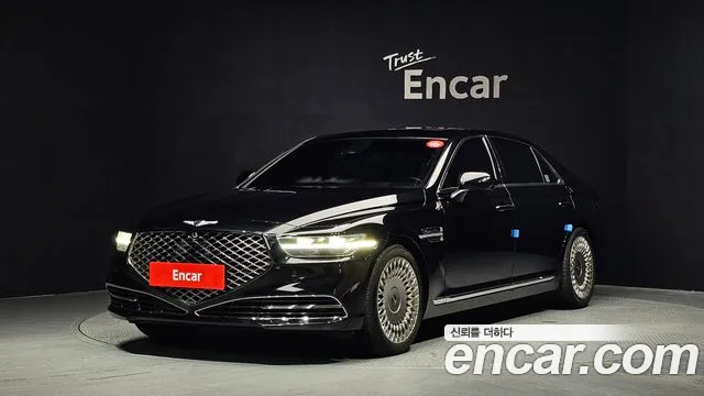 Genesis G90