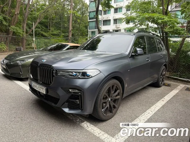 BMW X7