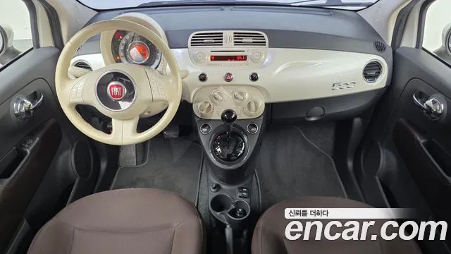 Fiat 500 — интерьер