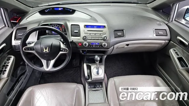 Honda Civic — интерьер