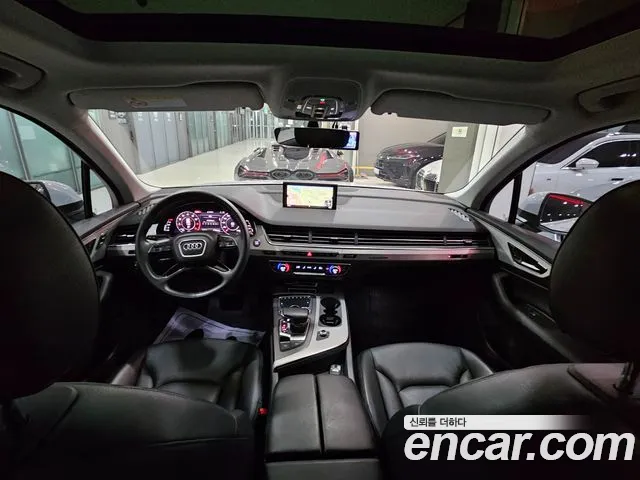 Audi Q7 — интерьер