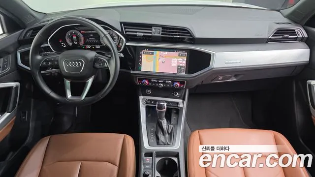 Audi Q3 — интерьер