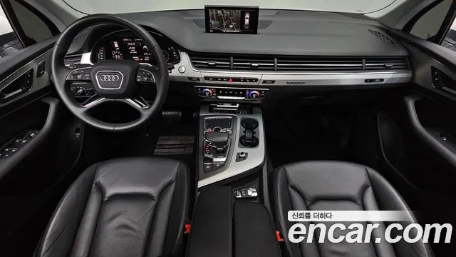 Audi Q7 — интерьер