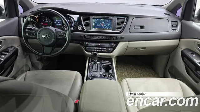Kia Carnival — интерьер