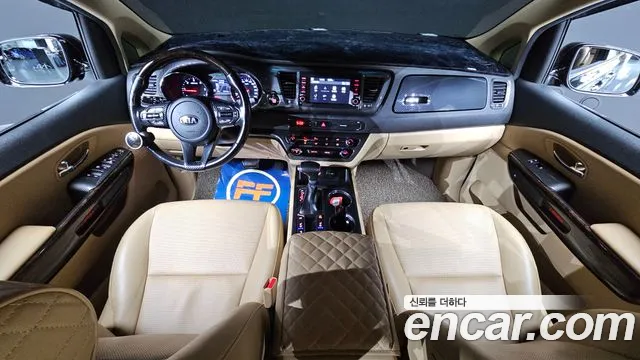 Kia Carnival — интерьер