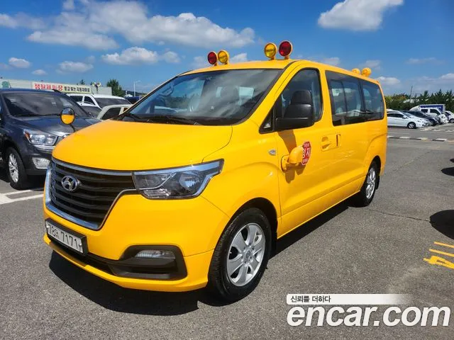 Hyundai Starex
