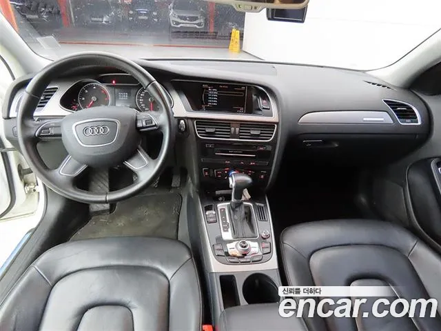 Audi A4 — интерьер