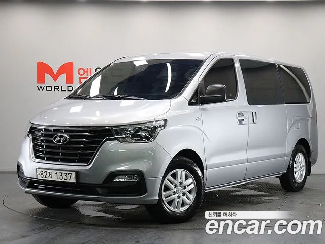 Hyundai Starex