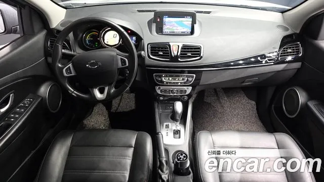 Renault Korea SM3 — интерьер