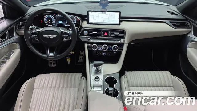 Genesis G70 — интерьер