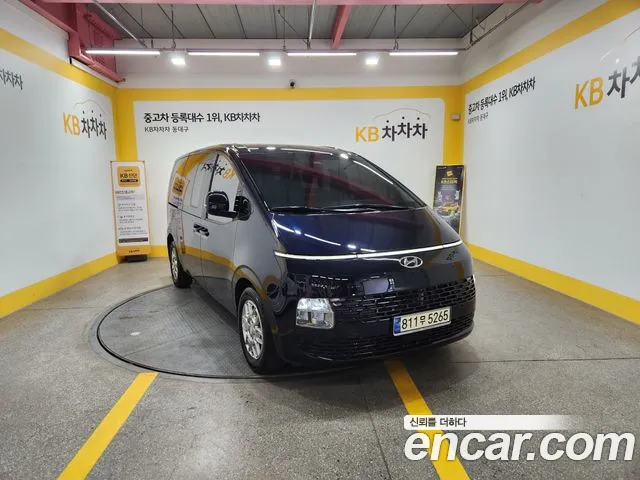 Hyundai Staria