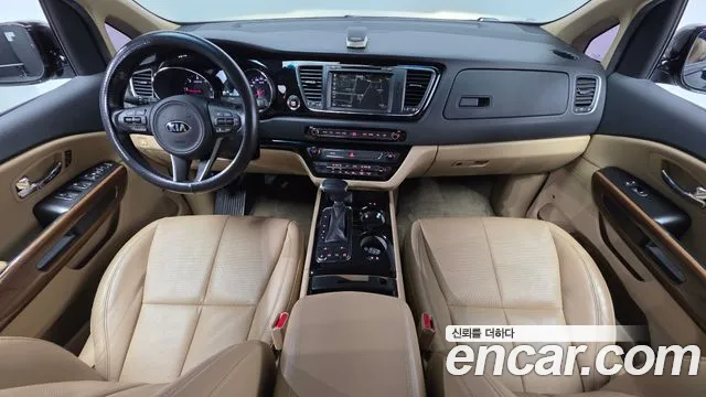Kia Carnival — интерьер