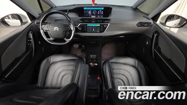 Citroën / DS C4 Picasso — интерьер