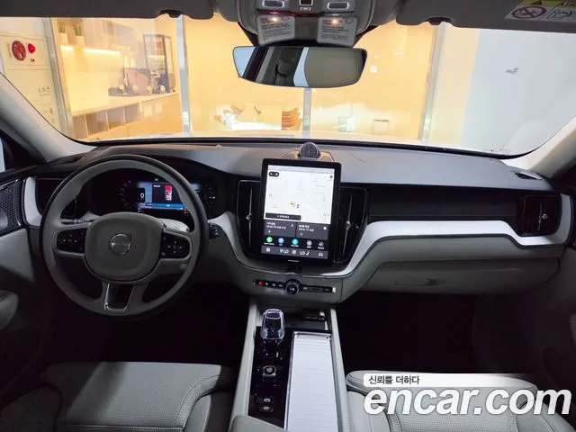 Volvo XC60 — интерьер