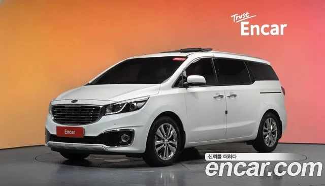 Kia Carnival — экстерьер