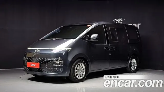 Hyundai Staria