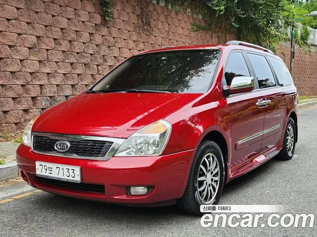 Kia Carnival — экстерьер